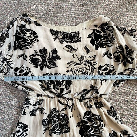 Alice + Olivia Silk Velvet Floral Peplum Blouse - Picture 8 of 10